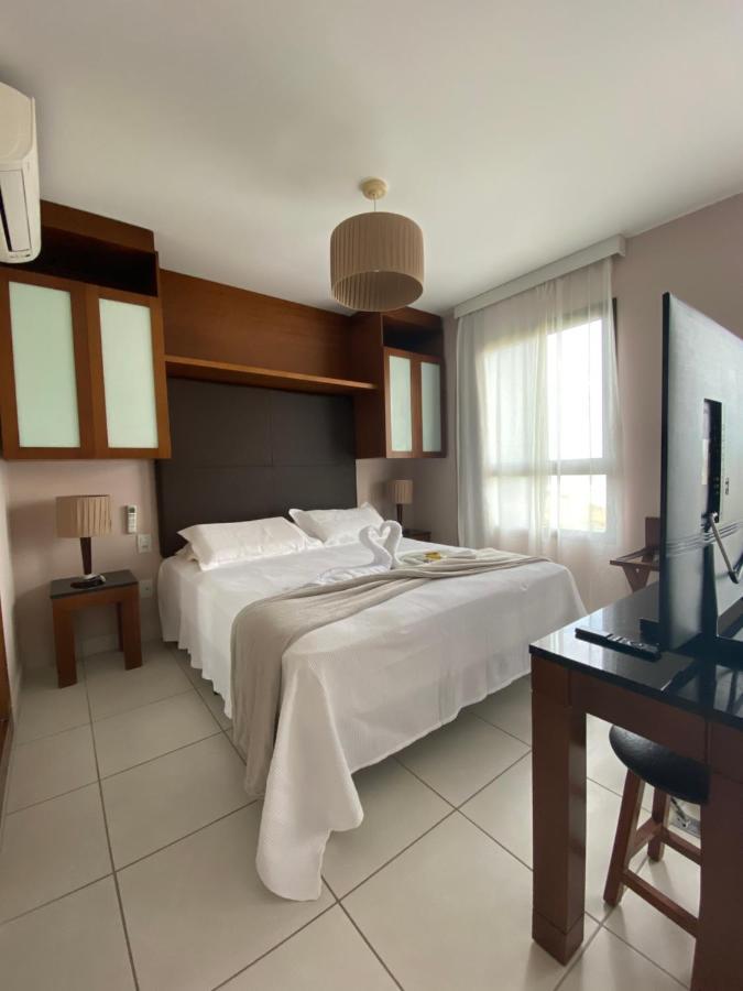 Paraíso Frente Mar: Beachfront Condo with Hydro, Sauna & Pool Cumbuco Exterior photo